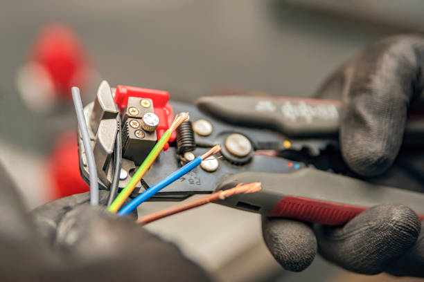 Best Electrical Installation Contractor  in Forest City, IA